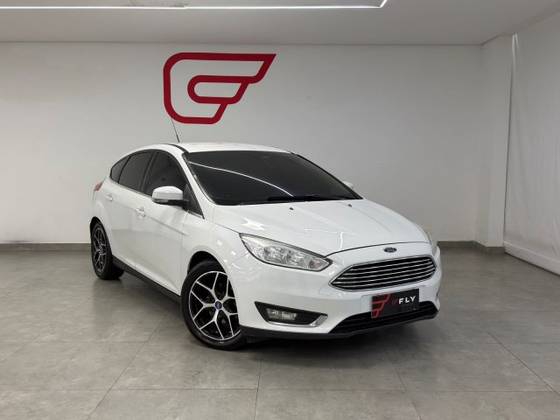 FORD FOCUS 2.0 TITANIUM FASTBACK 16V FLEX 4P POWERSHIFT